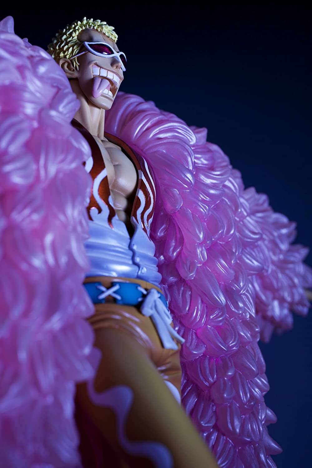 ������� Megahouse Portrait of Pirates Neo-DX Donquixote Doflamingo