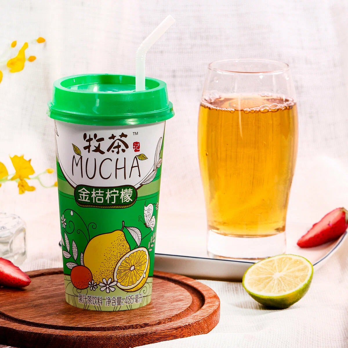 ������� ��������� ��� Mucha �� ������ �������� � ������, 435��, �����