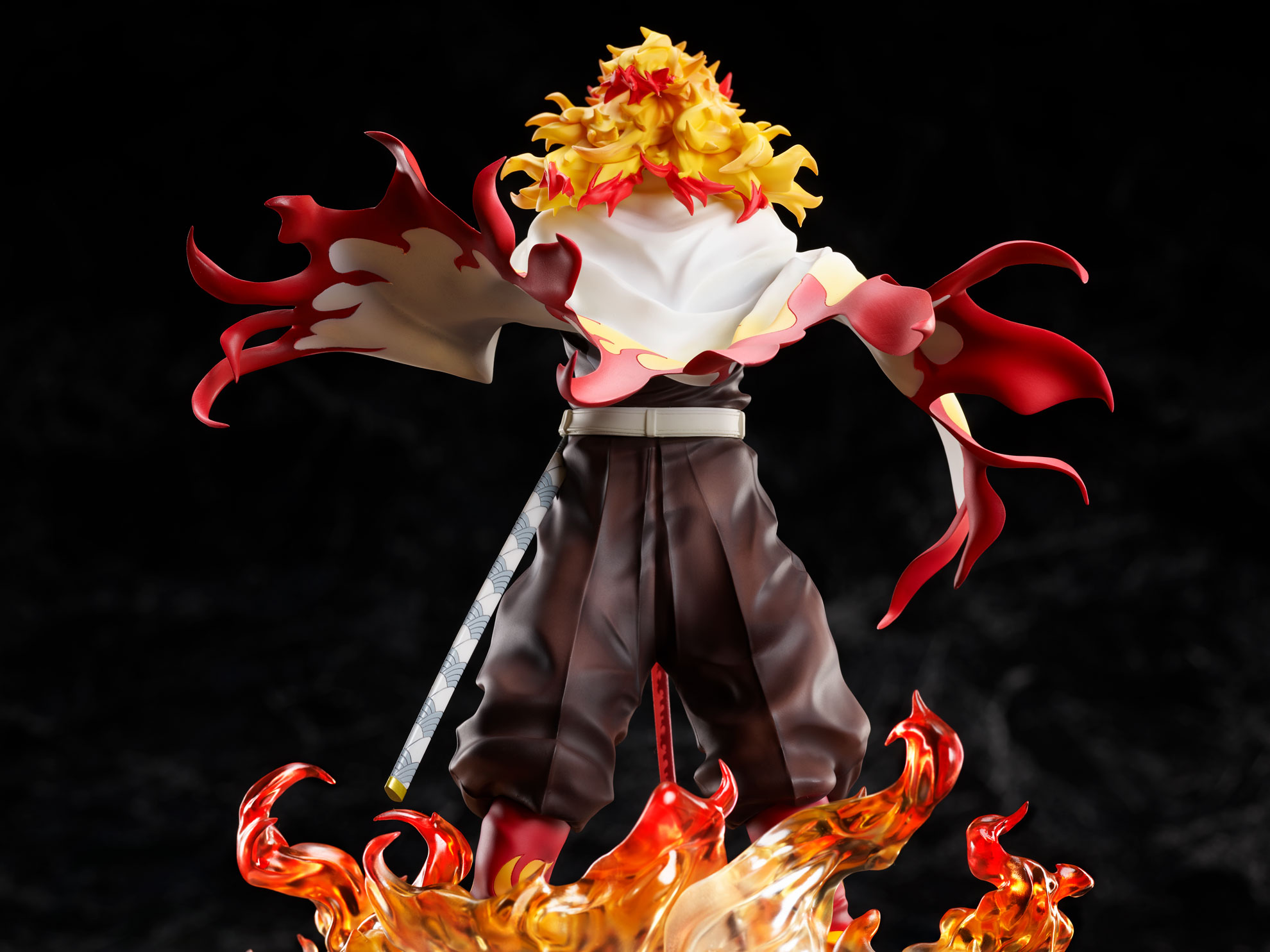 ������� Demon Slayer: Kimetsu no Yaiba Kyojuro Rengoku