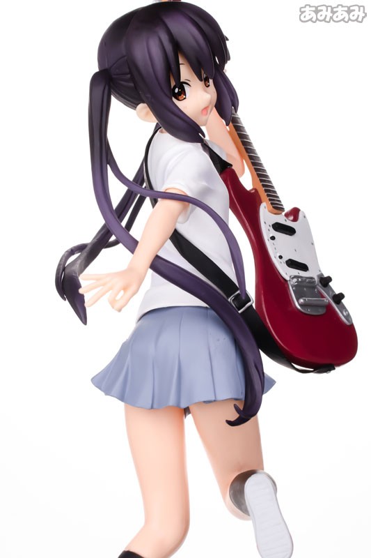 ������� Banpresto K-On! Premium "Guitar Elite" Azusa Nakano