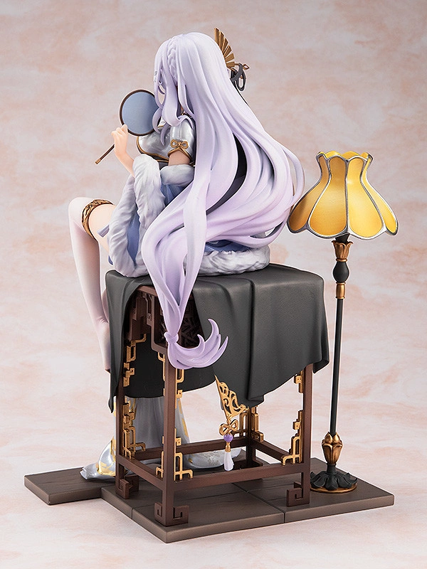 ������� ����� � �������������� ���� � ���� - Starting Life in Another World Emilia Graceful Beauty Version