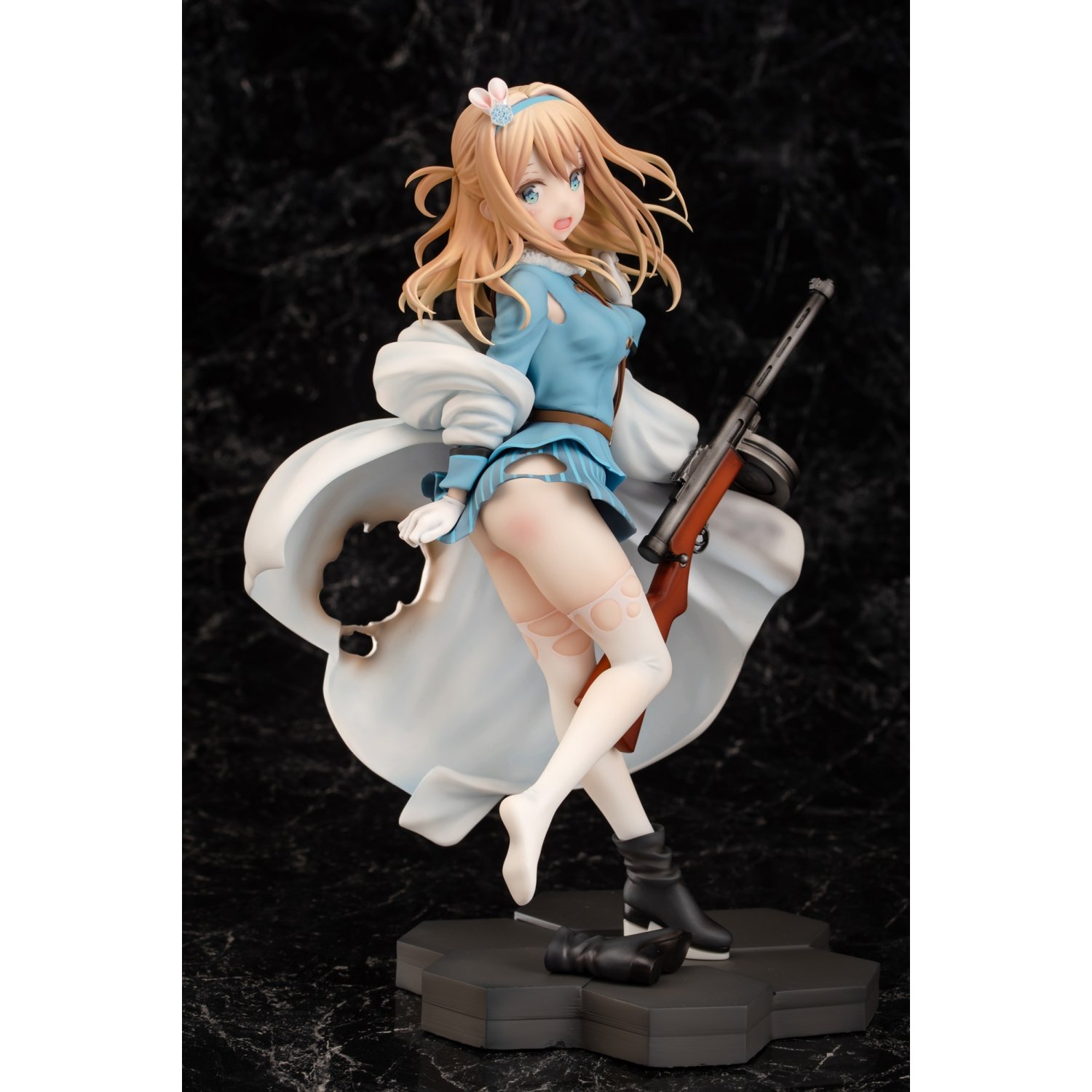 ������� Girls' Frontline Suomi KP-31