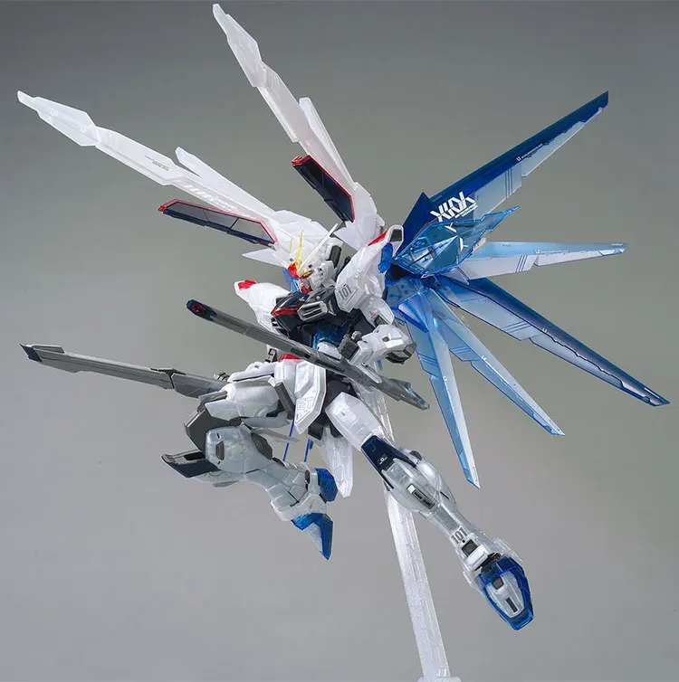 ������� ������� HG 1/144 ZGMF-X10A Freedom ������ Fighter ����������