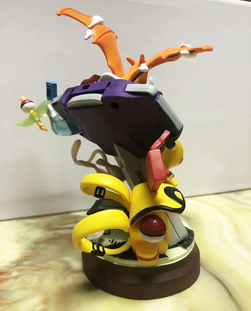 ������� ������� Pocket Monsters Pikachu with Charizard and Game Devices Statue