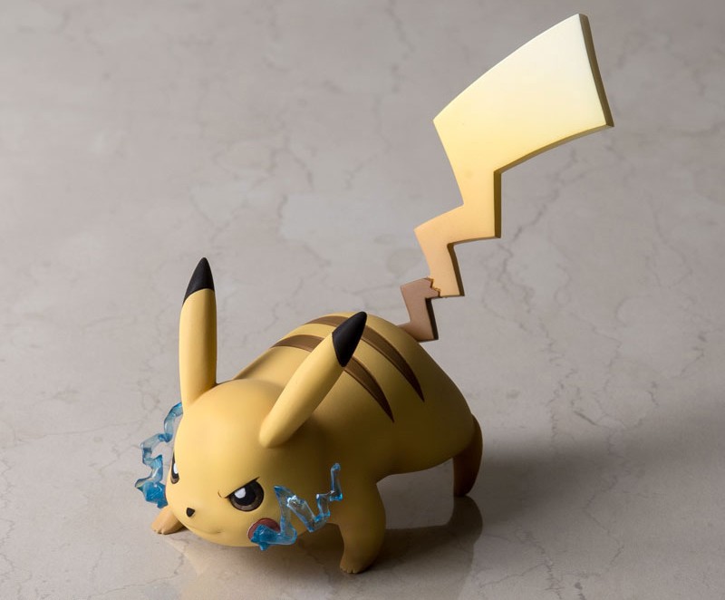 ������� Pokemon Series - Red with Pikachu 1/8