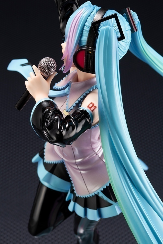 ������� Vocaloid: Hatsune Miku feat. My Little Pony