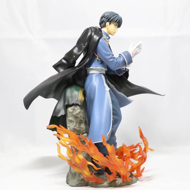 ������� �������� ������� Roy Mustang