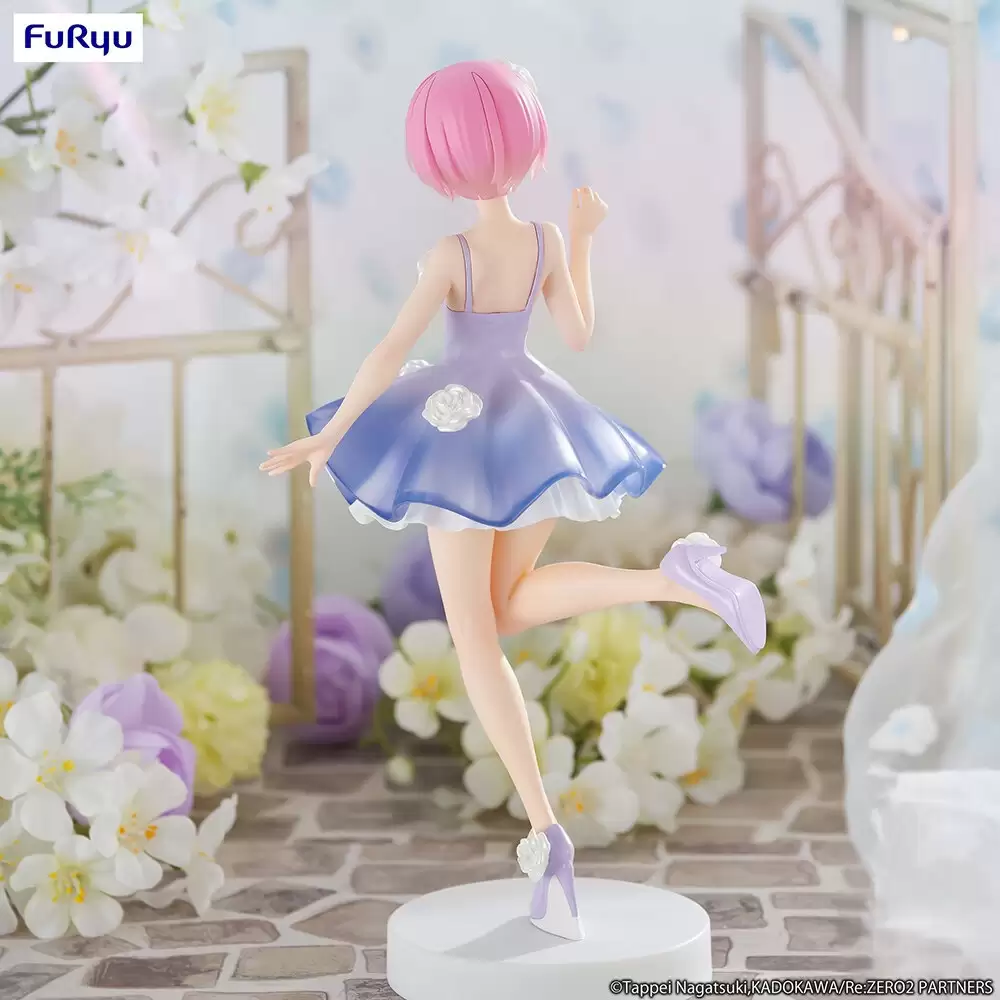 ������� Trio-Try-iT Figure Ram Flower Dress