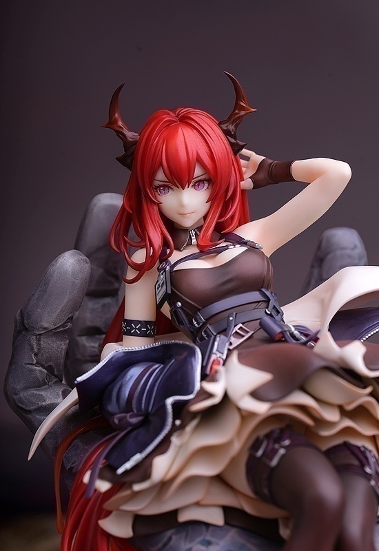 ������� Arknights: Surtr Magma Ver.